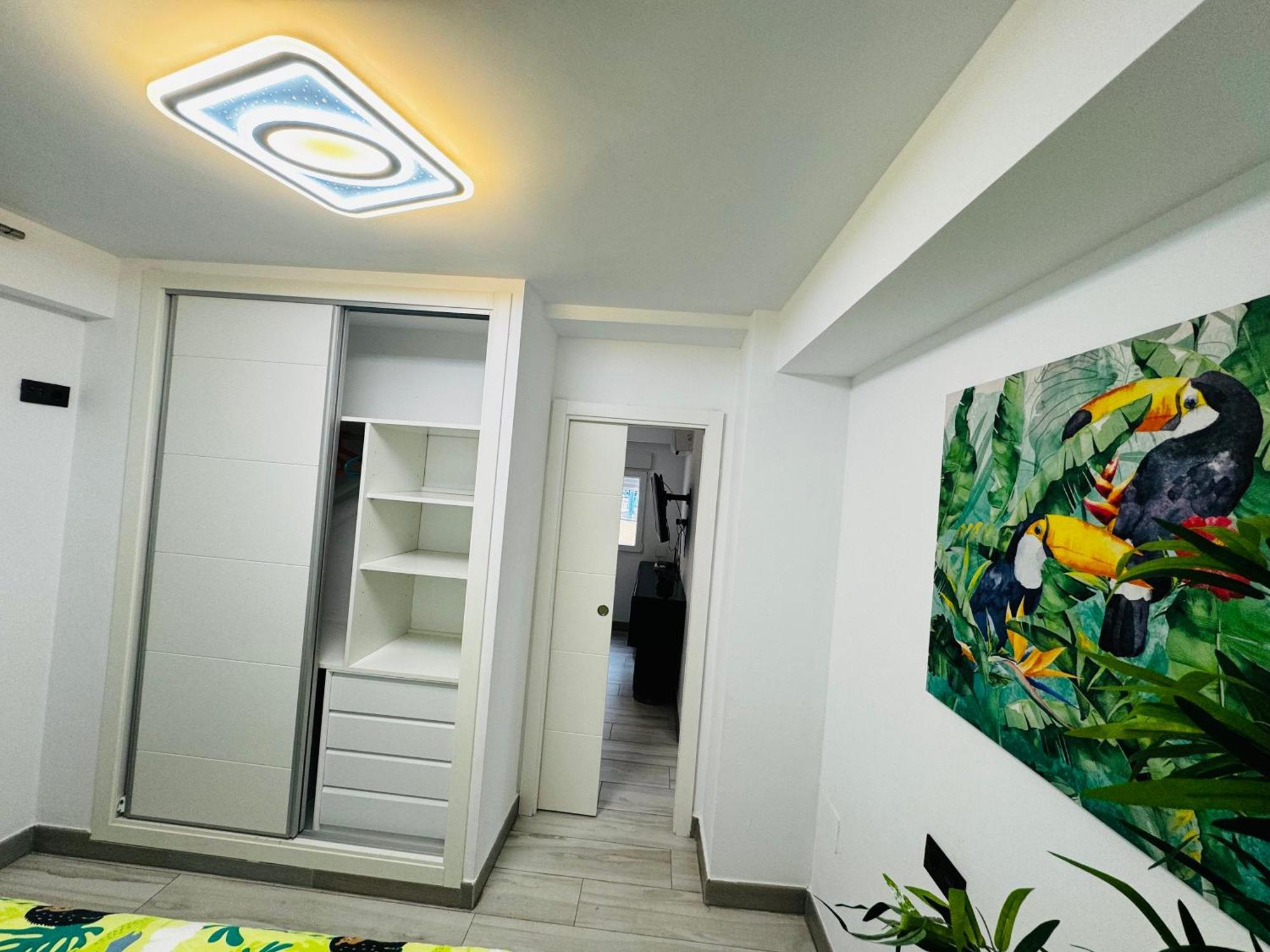 Apartamento Fabrynne Beach Malaga Bagian luar foto