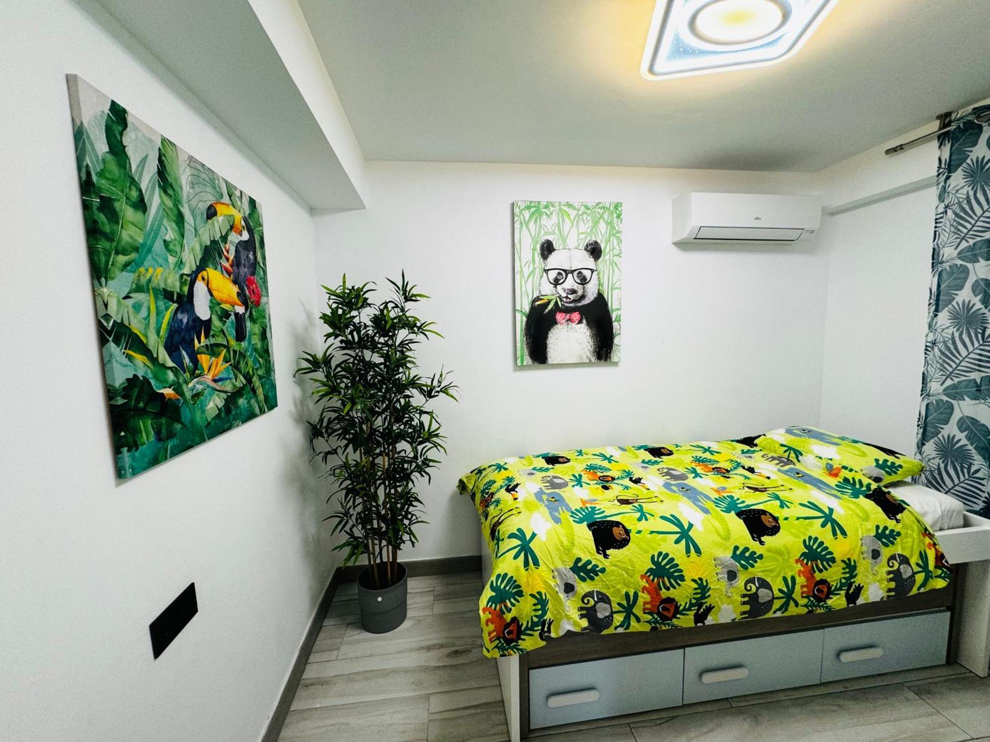 Apartamento Fabrynne Beach Malaga Bagian luar foto