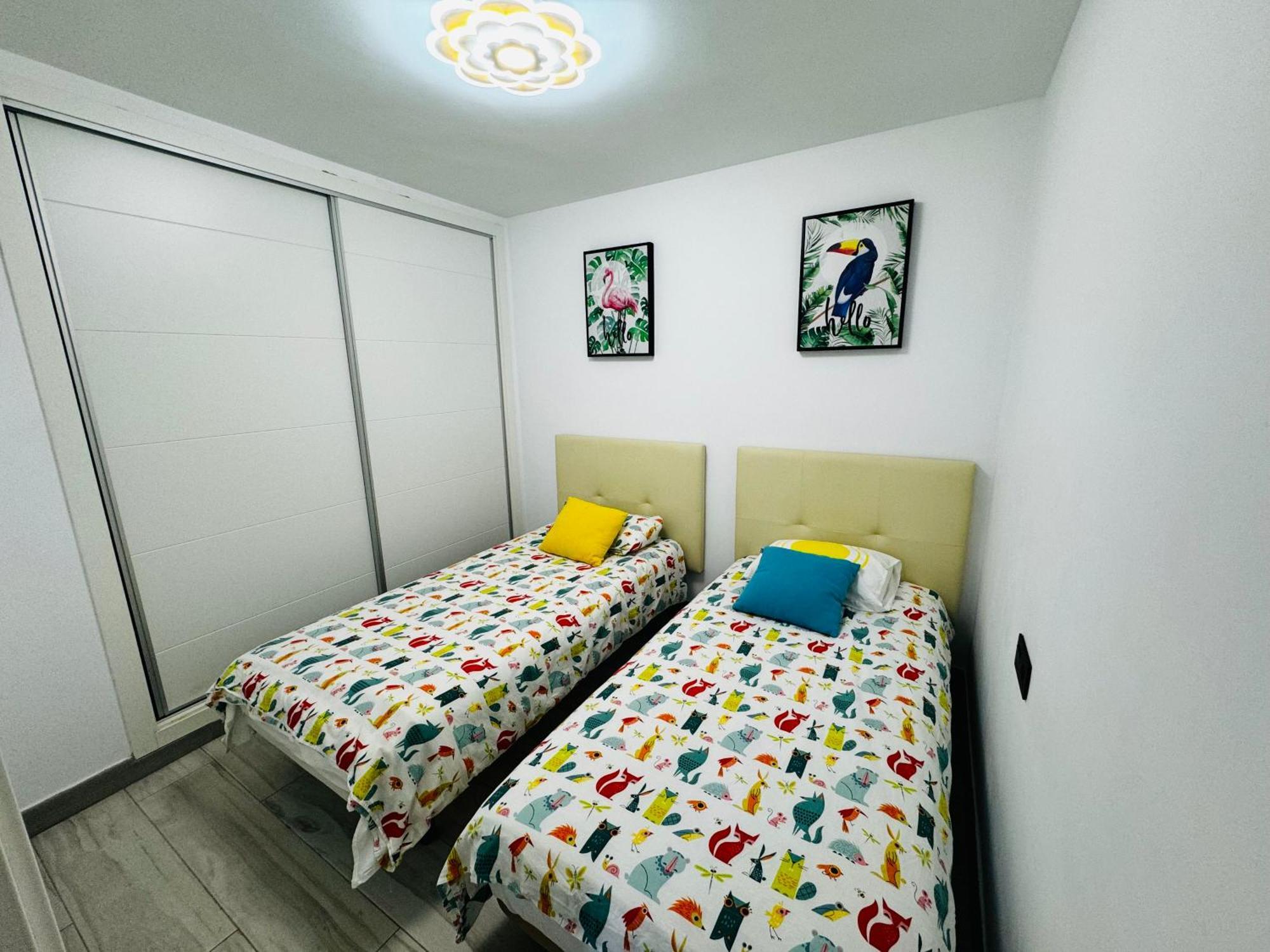 Apartamento Fabrynne Beach Malaga Bagian luar foto
