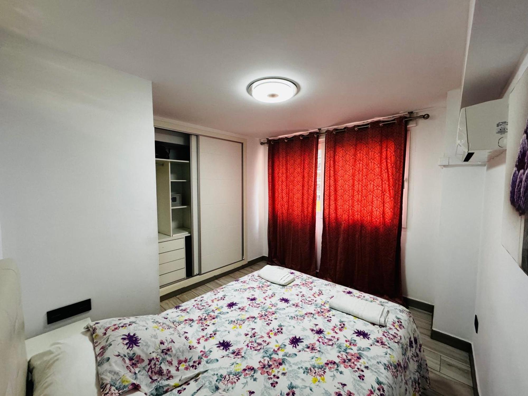 Apartamento Fabrynne Beach Malaga Bagian luar foto