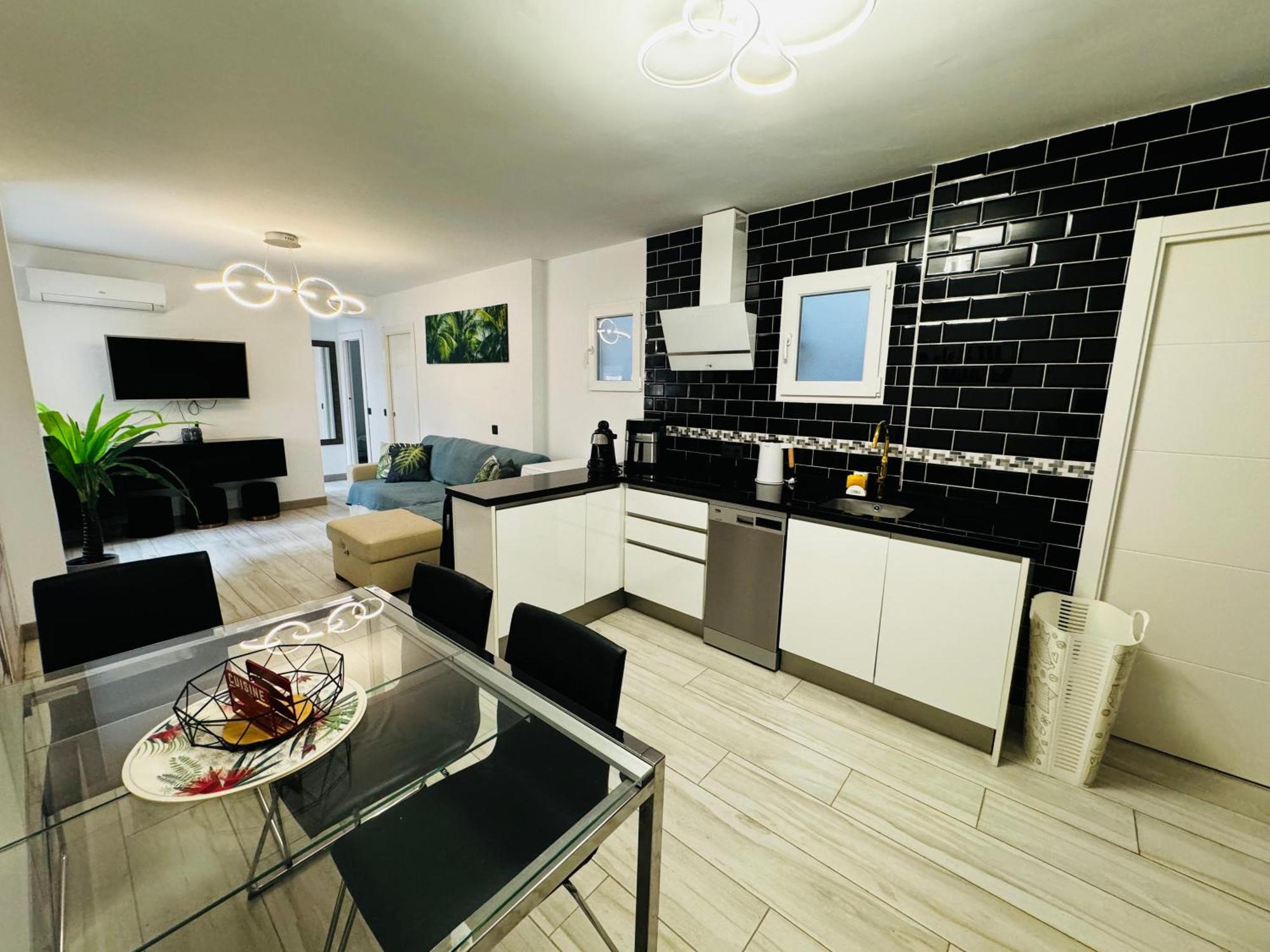 Apartamento Fabrynne Beach Malaga Bagian luar foto