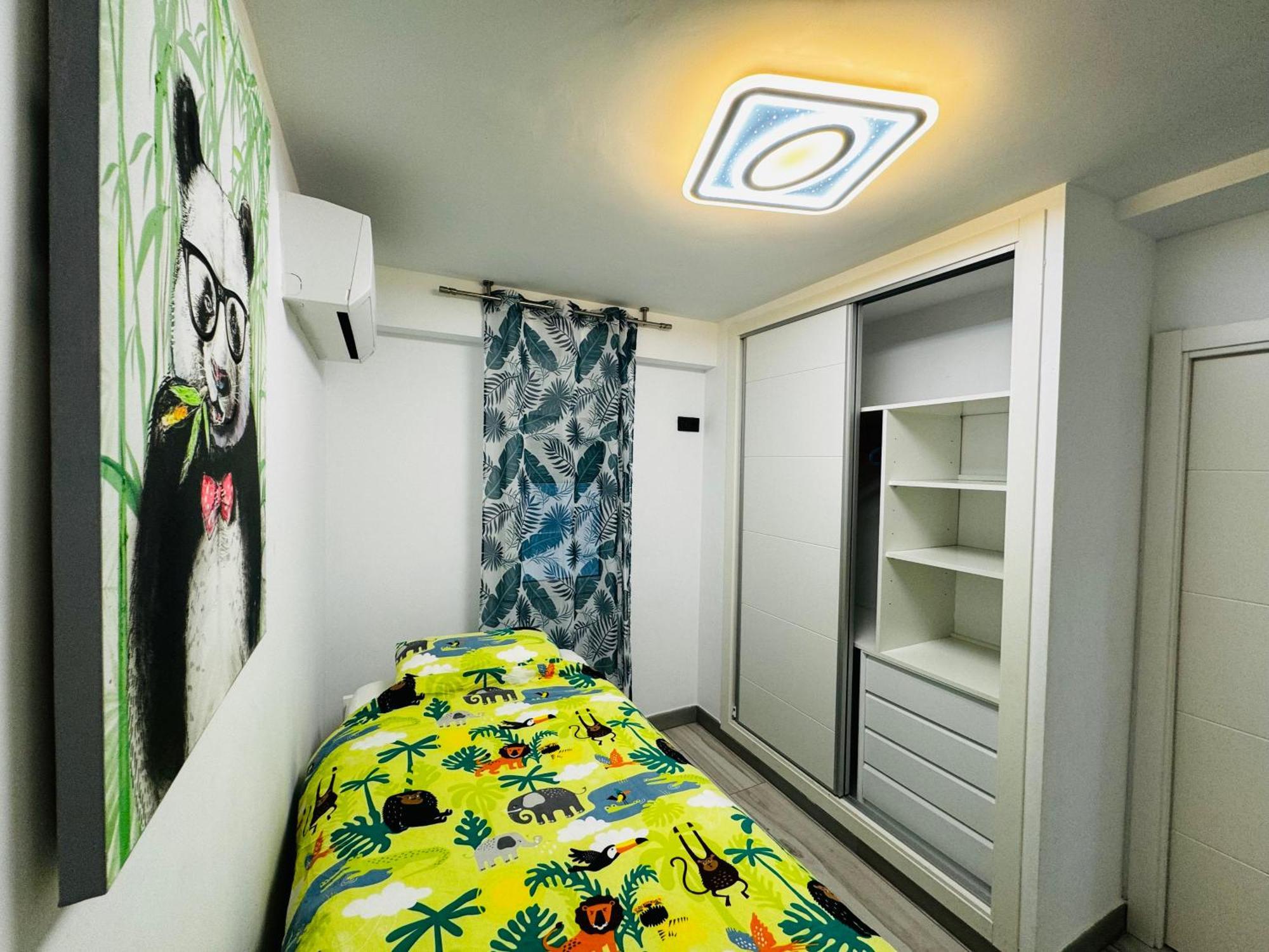 Apartamento Fabrynne Beach Malaga Bagian luar foto
